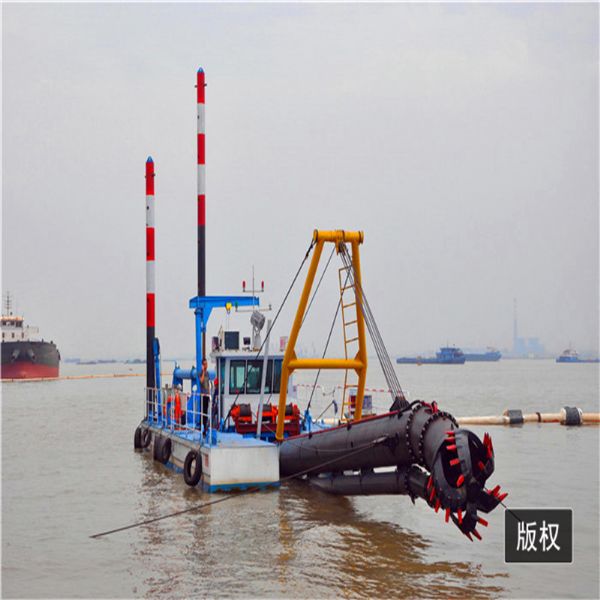 江苏泰州绞吸式挖泥船